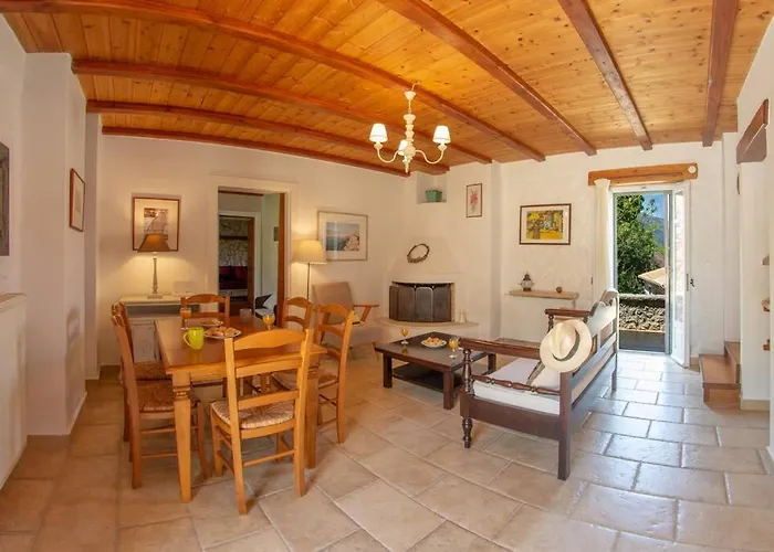 Pano Rouga - Theo Ferienhaus *